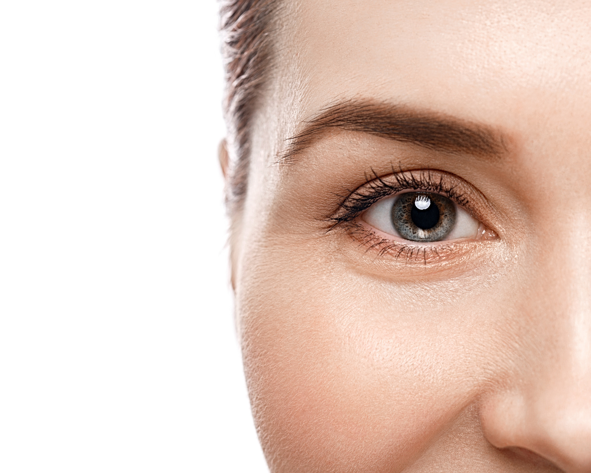 woman with lash lift services