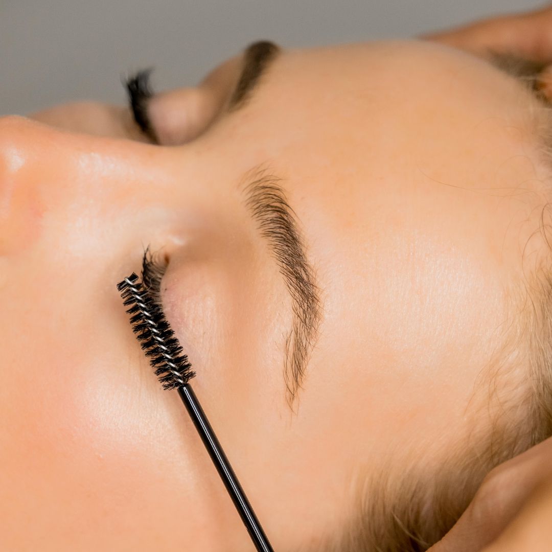 Lash Lifting: Safe or Damaging?