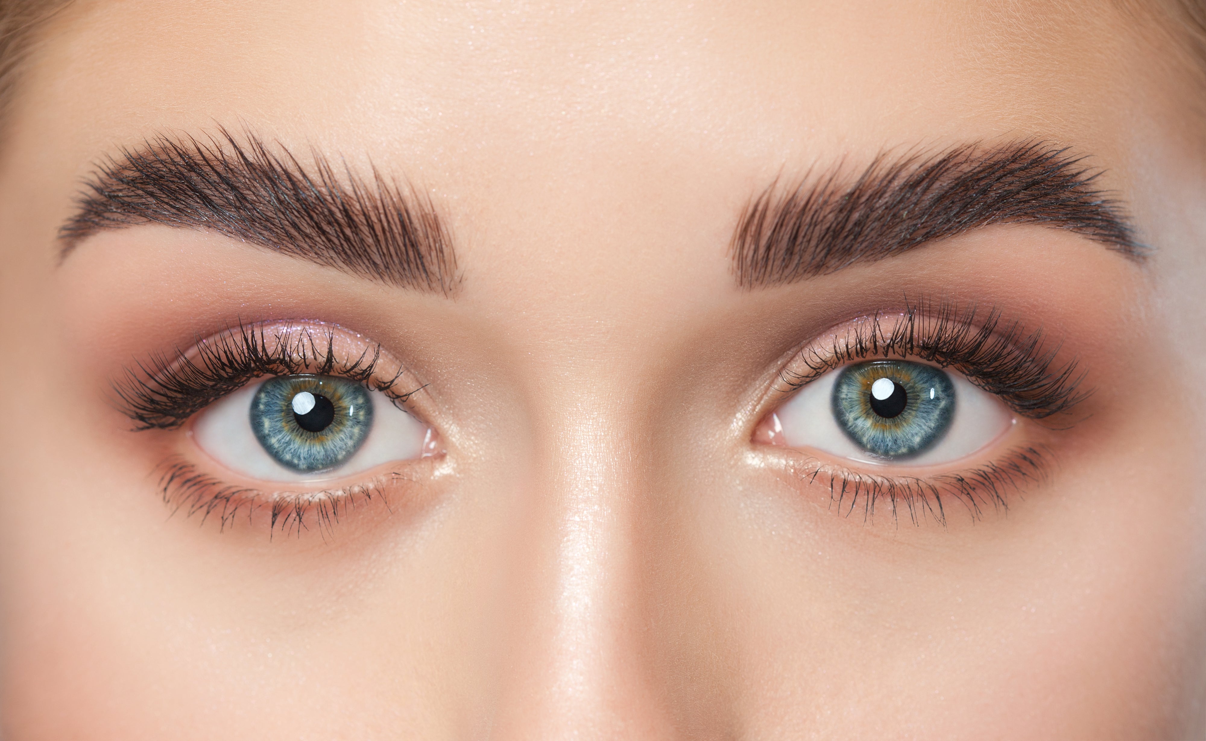 Surprising Remedies That Actually Thicken Your Brows and Grow Your Lashes